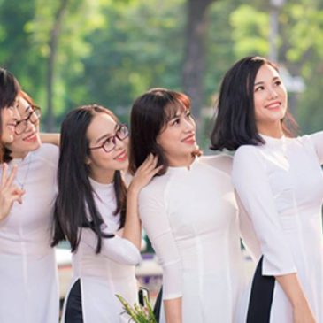 7+ mẫu áo dài trắng quần đen học sinh phong cách và độc đáo nhất 